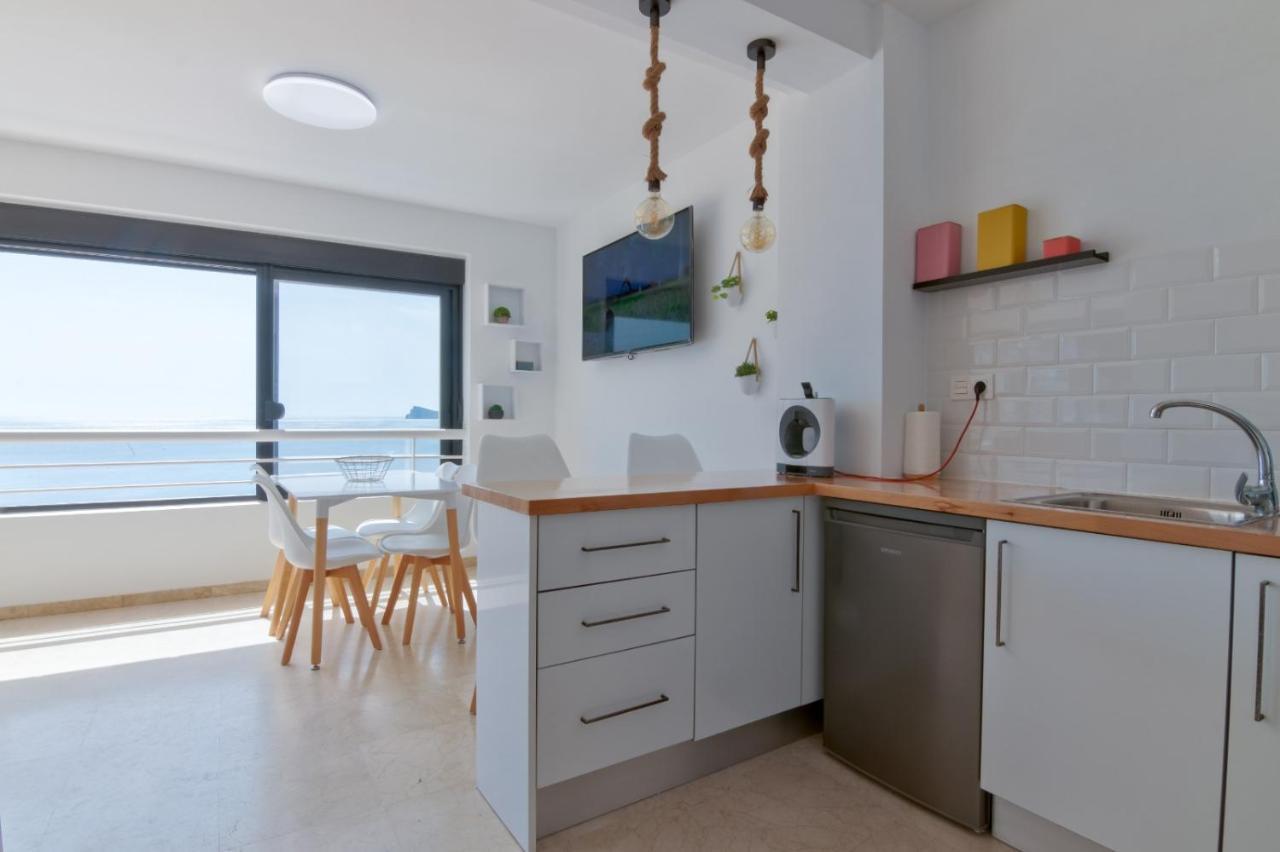 Luminoso Apartamento en Primera Línea de Playa Benidorm Exterior foto